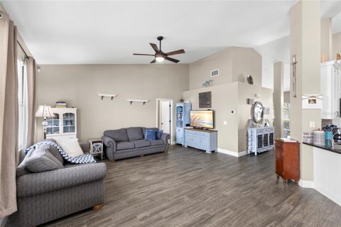 House in Valrico, Florida 4 bedrooms, 222.97 sq.m. № 2151358 - photo 7