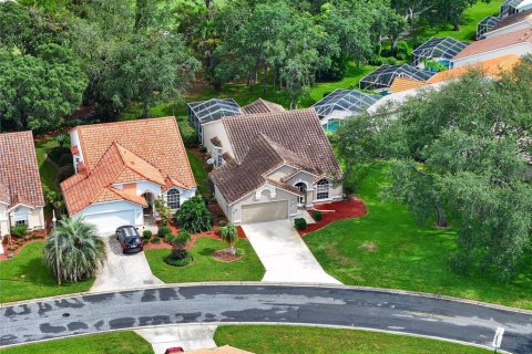 House in Weeki Wachee, Florida 3 bedrooms, 153.29 sq.m. № 2334070 - photo 5