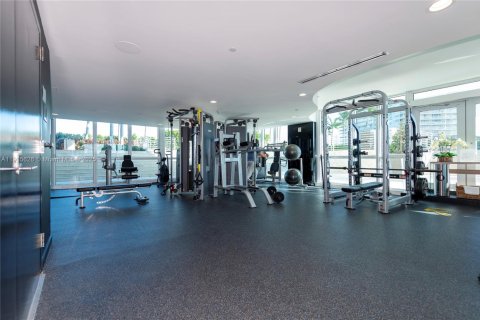 Condo in Miami Beach, Florida, 1 bedroom  № 1971776 - photo 27