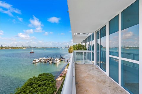 Condo in Miami Beach, Florida, 1 bedroom  № 1971776 - photo 7