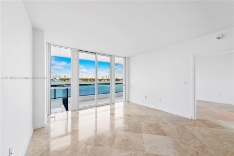 Condo in Miami Beach, Florida, 1 bedroom  № 1971776 - photo 3