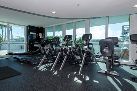 Condo in Miami Beach, Florida, 1 bedroom  № 1971776 - photo 28