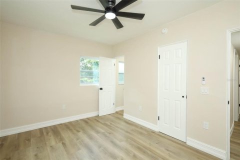 Villa ou maison à vendre à Orlando, Floride: 3 chambres, 91.79 m2 № 2389476 - photo 16