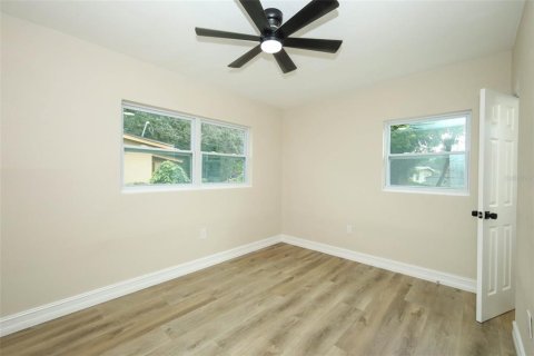 Villa ou maison à vendre à Orlando, Floride: 3 chambres, 91.79 m2 № 2389476 - photo 13
