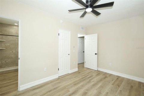 Villa ou maison à vendre à Orlando, Floride: 3 chambres, 91.79 m2 № 2389476 - photo 15