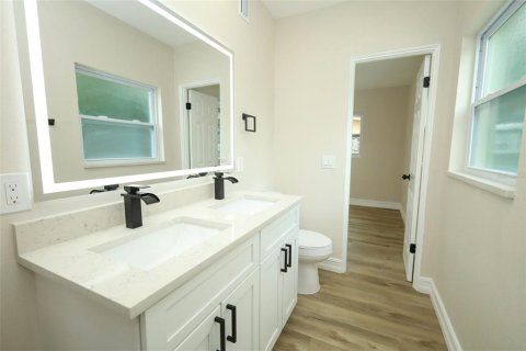 Villa ou maison à vendre à Orlando, Floride: 3 chambres, 91.79 m2 № 2389476 - photo 17