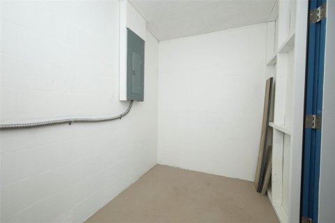 Villa ou maison à vendre à Orlando, Floride: 3 chambres, 91.79 m2 № 2389476 - photo 28
