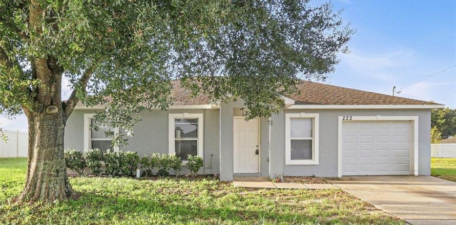 Villa ou maison à Eagle Lake, Floride 3 chambres, 107.12 m2 № 2413782
