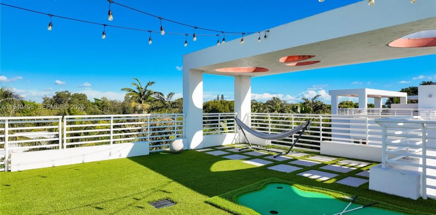 Touwnhouse à Miami, Floride 3 chambres, 207.73 m2 № 1998291