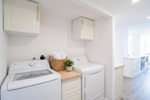 Купить кондоминиум в Помпано-Бич, Флорида 3 комнаты, 215.16м2, № 2193080 - фото 20
