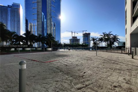 Condo in Miami, Florida, 1 bedroom  № 1953838 - photo 22