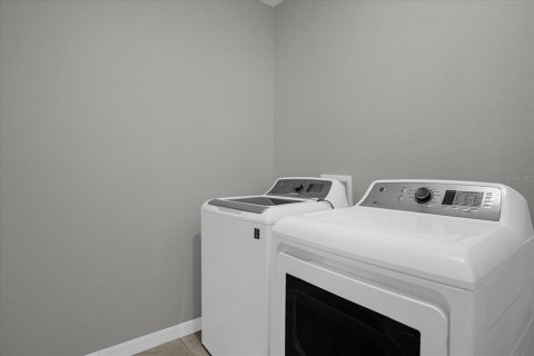 Casa en venta en Haines City, Florida, 3 dormitorios, 161.09 m2 № 1681975 - foto 8