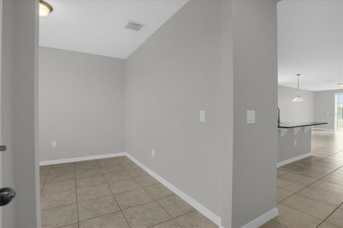 Casa en venta en Haines City, Florida, 3 dormitorios, 161.09 m2 № 1681975 - foto 3