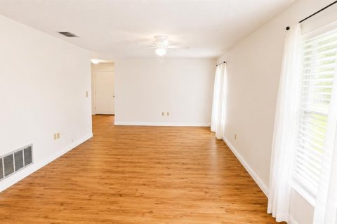 Copropriété à louer à Sarasota, Floride: 2 chambres, 108.97 m2 № 2094643 - photo 10