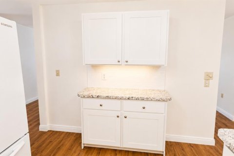 Copropriété à louer à Sarasota, Floride: 2 chambres, 108.97 m2 № 2094643 - photo 6