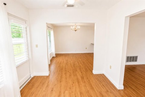 Copropriété à louer à Sarasota, Floride: 2 chambres, 108.97 m2 № 2094643 - photo 9