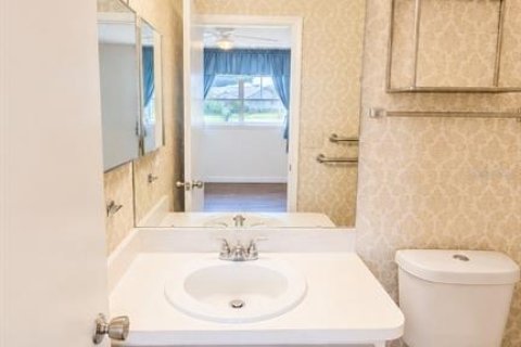 Copropriété à louer à Sarasota, Floride: 2 chambres, 108.97 m2 № 2094643 - photo 15