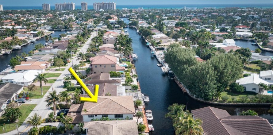 Condominio en Fort Lauderdale, Florida, 2 dormitorios  № 978525