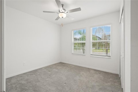 House in Land O' Lakes, Florida 6 bedrooms, 308.99 sq.m. № 2223739 - photo 22