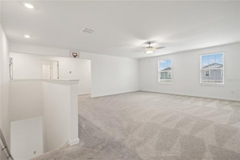 House in Land O' Lakes, Florida 6 bedrooms, 308.99 sq.m. № 2223739 - photo 16