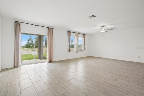 House in Land O' Lakes, Florida 6 bedrooms, 308.99 sq.m. № 2223739 - photo 14