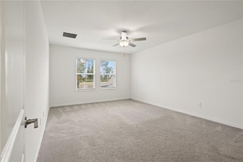 House in Land O' Lakes, Florida 6 bedrooms, 308.99 sq.m. № 2223739 - photo 27