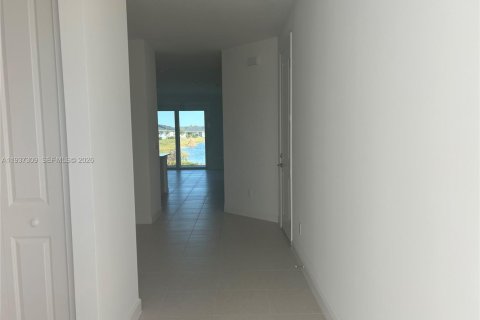 Villa ou maison à louer à St. Lucie, Floride: 2 chambres № 1995300 - photo 13