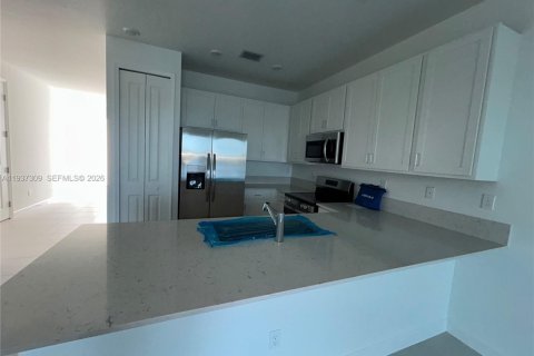 Villa ou maison à louer à St. Lucie, Floride: 2 chambres № 1995300 - photo 14