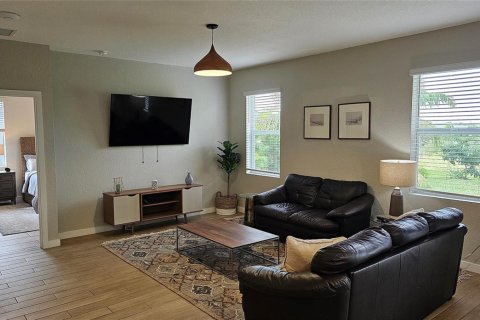 Villa ou maison à louer à Jensen Beach, Floride: 4 chambres, 162.76 m2 № 2275834 - photo 6
