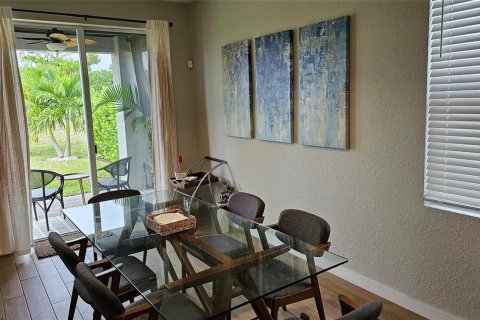 Villa ou maison à louer à Jensen Beach, Floride: 4 chambres, 162.76 m2 № 2275834 - photo 5