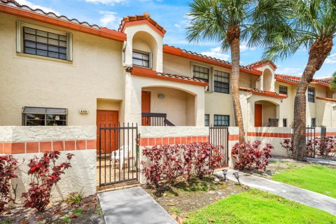 Condo in Deerfield Beach, Florida, 2 bedrooms  № 2252869 - photo 5