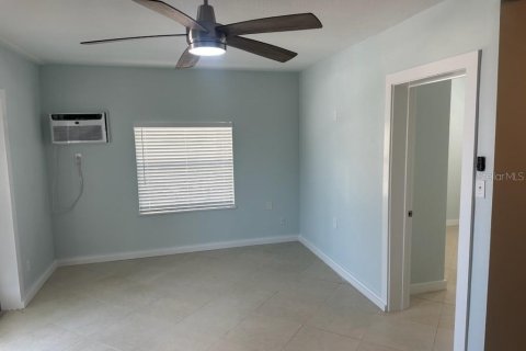 Apartment in Treasure Island, Florida 46.45 sq.m. № 1637348 - photo 8