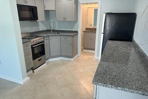 Apartment in Treasure Island, Florida 46.45 sq.m. № 1637348 - photo 10