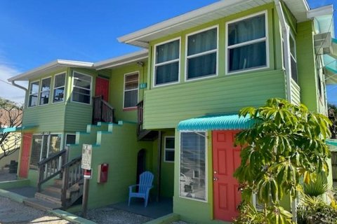 Apartment in Treasure Island, Florida 46.45 sq.m. № 1637348 - photo 1
