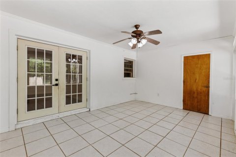 House in Gainesville, Florida 5 bedrooms, 271.27 sq.m. № 1597486 - photo 7