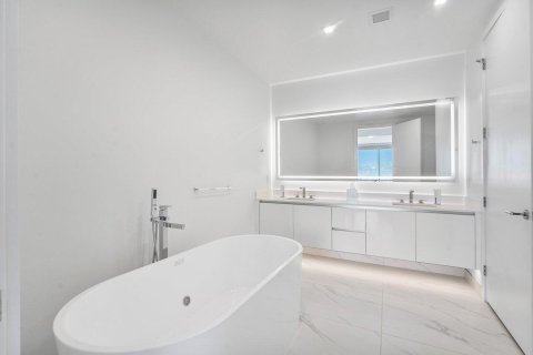 Copropriété à vendre à Lake Park, Floride: 3 chambres, 264.4 m2 № 2078435 - photo 24