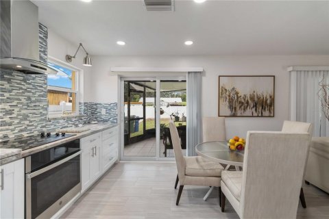 Casa en alquiler en Sarasota, Florida, 3 dormitorios, 135.36 m2 № 1879549 - foto 12