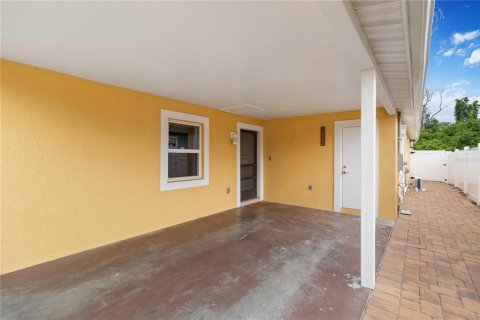 Casa en alquiler en Sarasota, Florida, 3 dormitorios, 135.36 m2 № 1879549 - foto 5