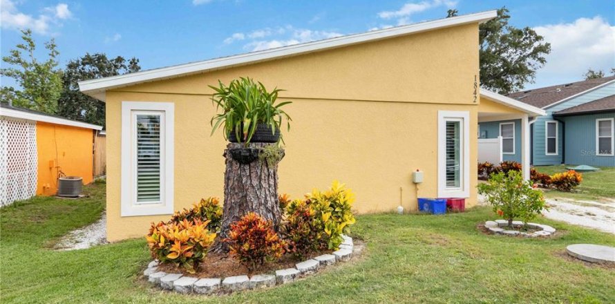 Casa en Sarasota, Florida 3 dormitorios, 135.36 m2 № 1879549