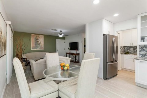 Casa en alquiler en Sarasota, Florida, 3 dormitorios, 135.36 m2 № 1879549 - foto 15