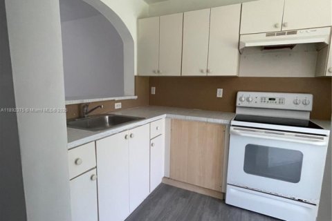 Condo in Homestead, Florida, 2 bedrooms  № 1944240 - photo 3