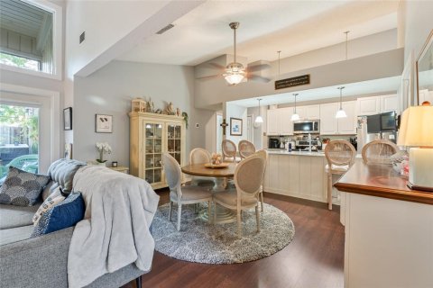Condo in Fern Park, Florida, 2 bedrooms  № 1873451 - photo 9