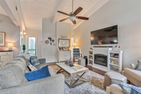 Condo in Fern Park, Florida, 2 bedrooms  № 1873451 - photo 8