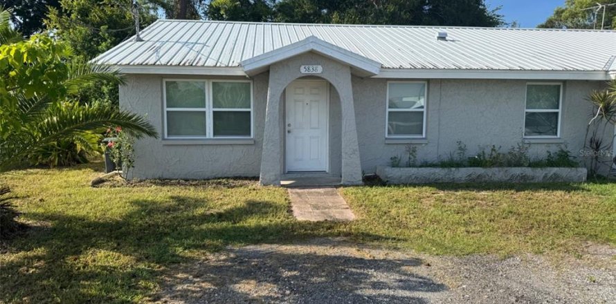 Appartement à Port Richey, Floride 2 chambres, 74.32 m2 № 2383968