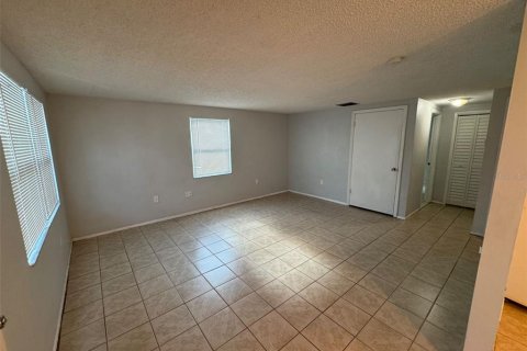 Appartement à louer à Port Richey, Floride: 2 chambres, 74.32 m2 № 2383968 - photo 5
