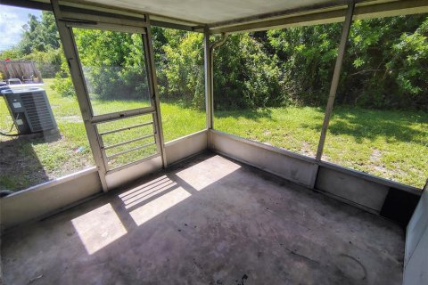 Appartement à louer à Port Richey, Floride: 2 chambres, 74.32 m2 № 2383968 - photo 3