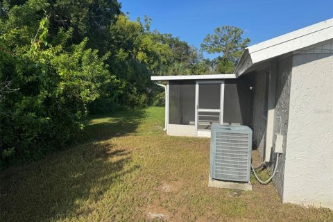 Appartement à louer à Port Richey, Floride: 2 chambres, 74.32 m2 № 2383968 - photo 9