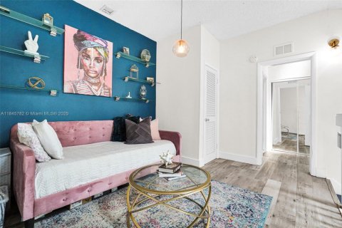 Adosado en venta en North Lauderdale, Florida, 2 dormitorios, 116.31 m2 № 1842946 - foto 14