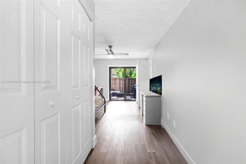 Adosado en venta en North Lauderdale, Florida, 2 dormitorios, 116.31 m2 № 1842946 - foto 10
