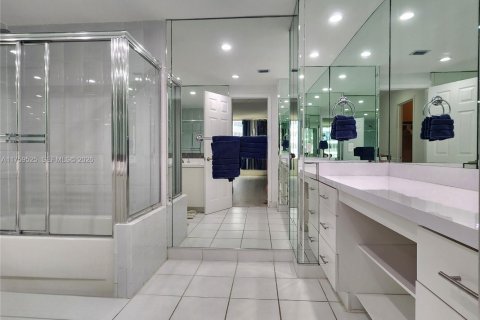 Copropriété à louer à Hollywood, Floride: 2 chambres, 123.56 m2 № 2154592 - photo 18
